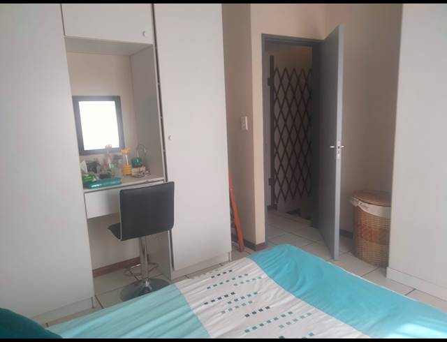 2 BEDROOM FLAT FOR SALE IN SONNEGLANS